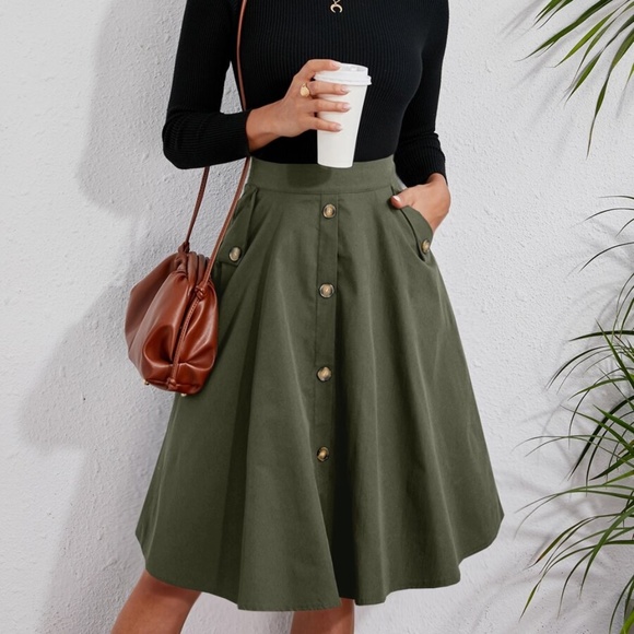 Classic Dark Green Button Detail Pocket Flared Midi Skirt - Picture 11 of 14